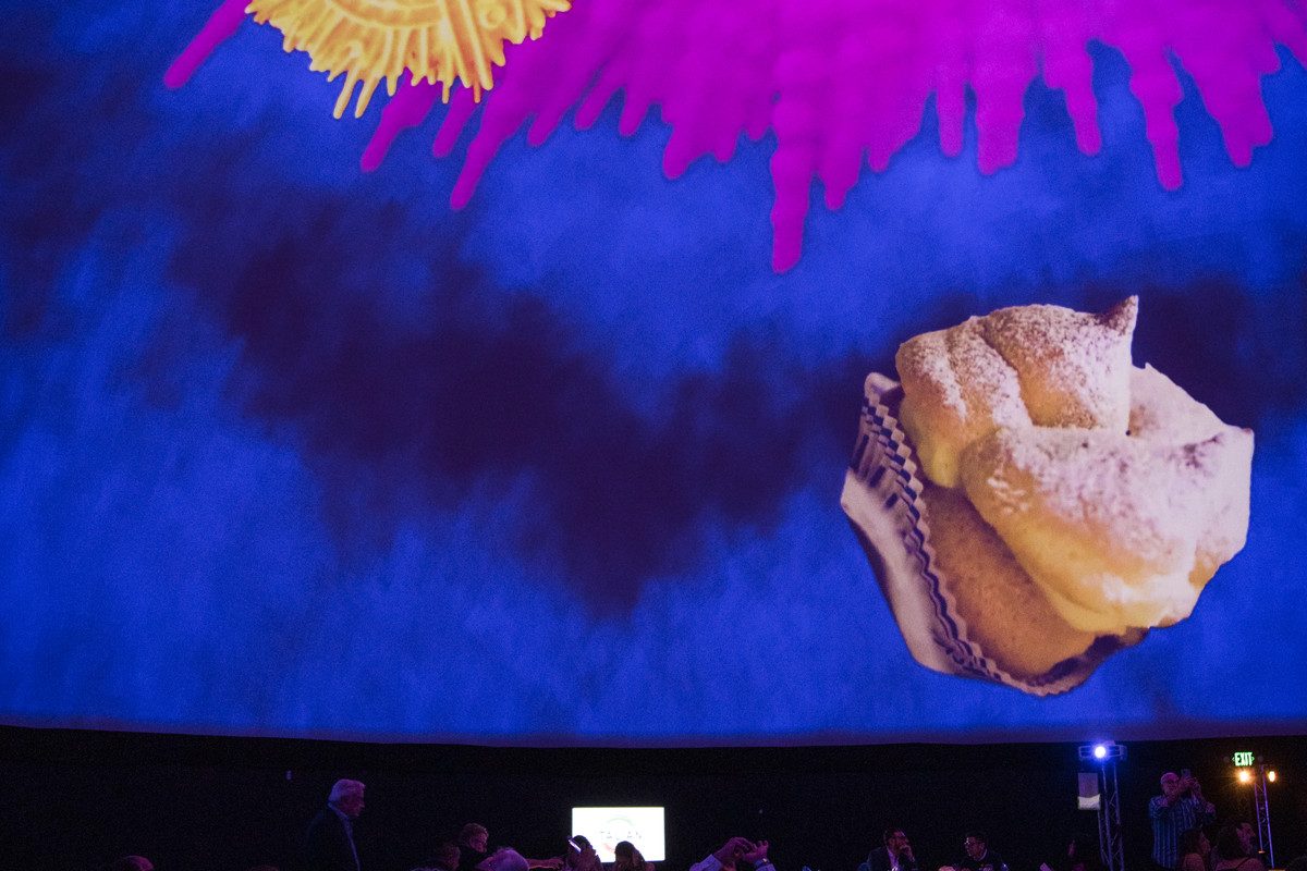 Visual animato con zafferano e ingredienti abruzzesi