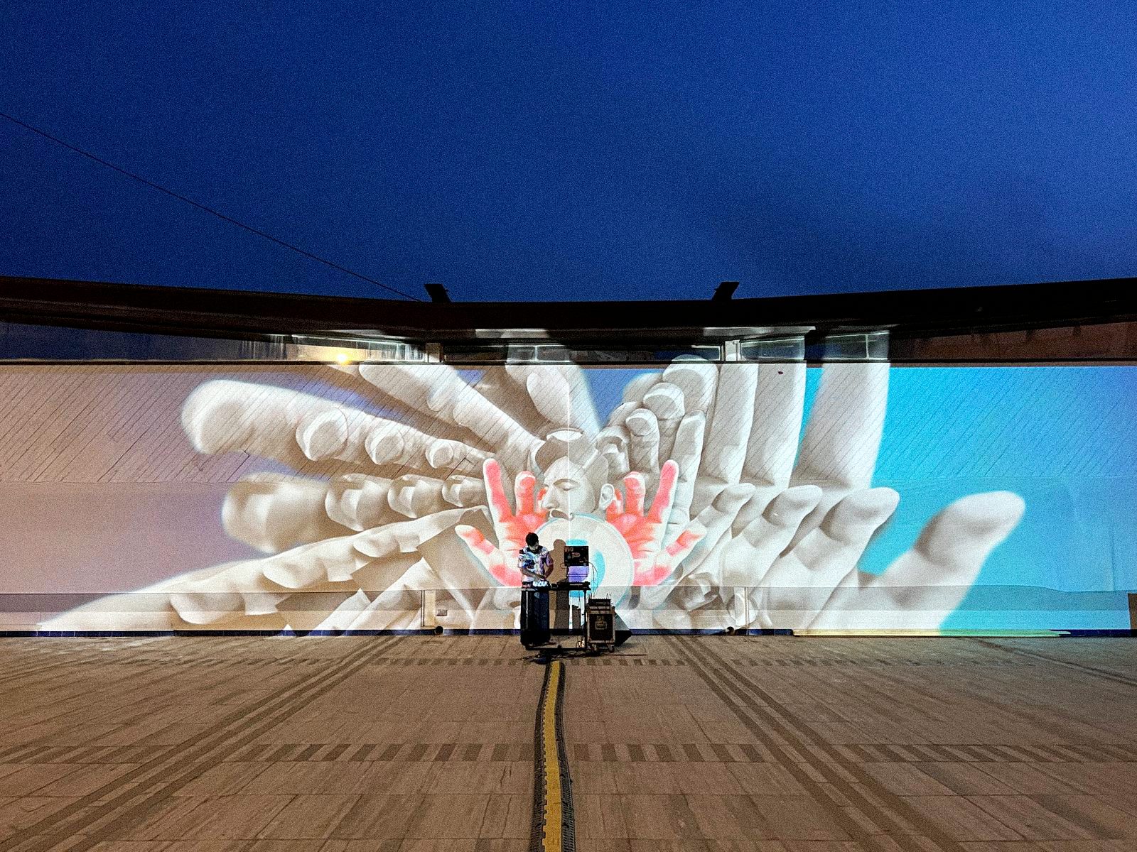 FANTASTIK - hand-drawn hands opening around a face