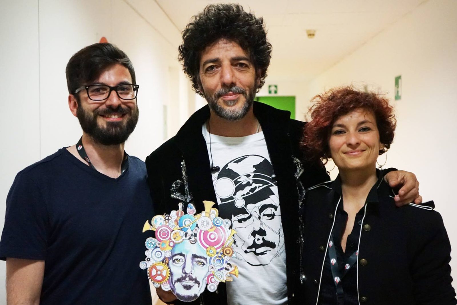 Vista panoramica del palco con proiezioni a tutta scena