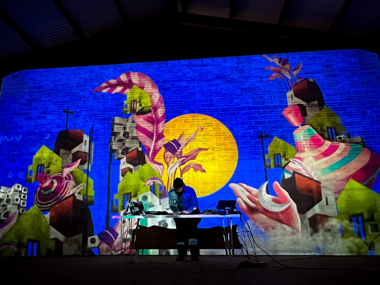 Scena delle onde gravitazionali con dati da EGO Virgo