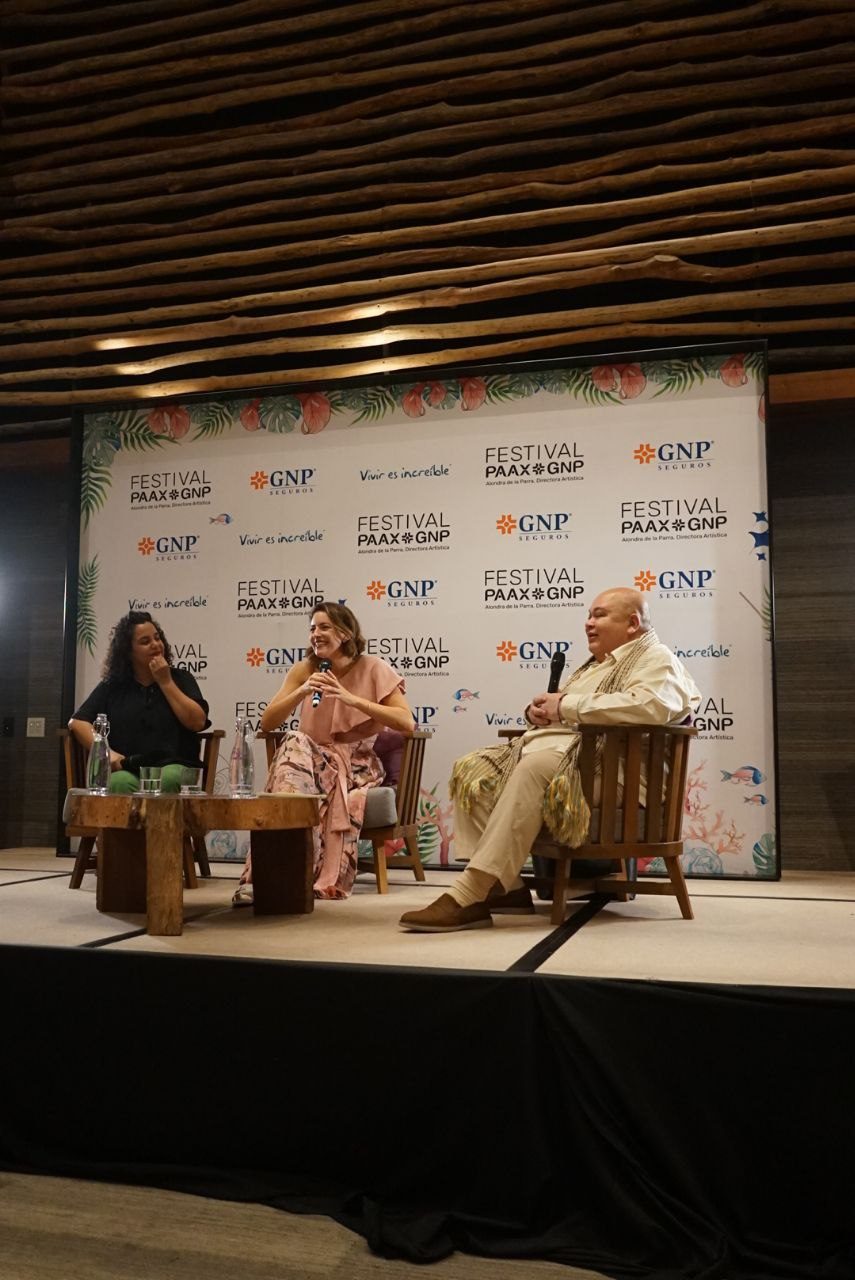 Materiale promozionale con palette colori caraibici