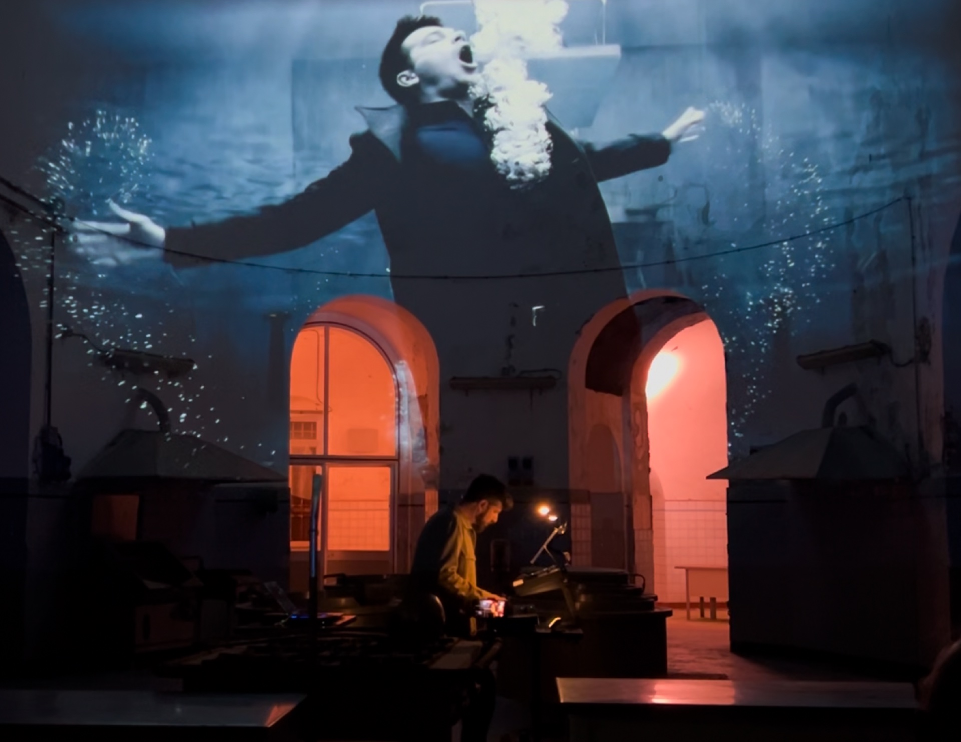 VERTIGO - composizione visiva sull'ansia