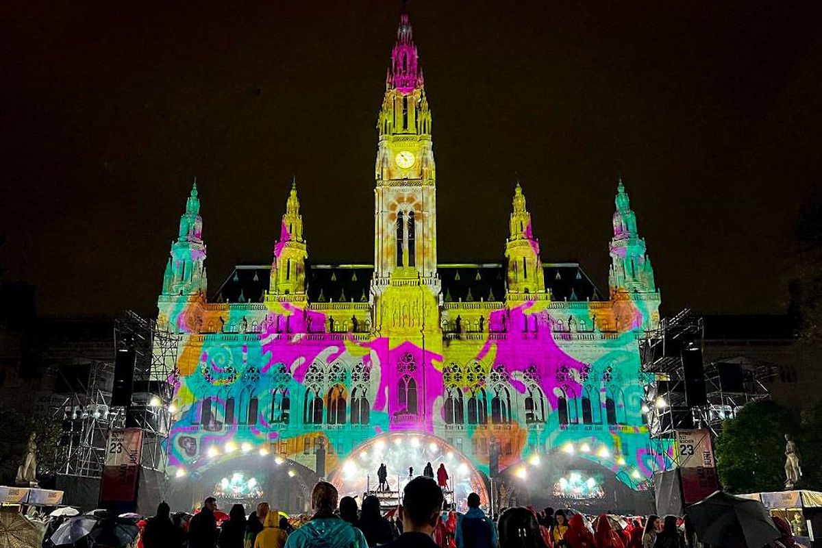 Wien Festwochen - video mapping monumentale sulla facciata del Rathaus